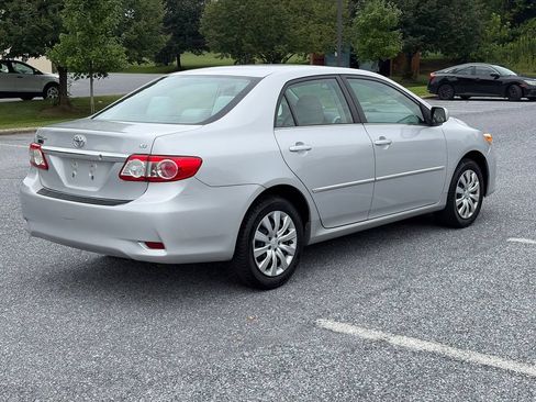 Used 2013 Toyota Corolla LE FWD image 5