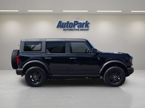 Used 2024 Ford Bronco Black Diamond AWD/4WD image 9