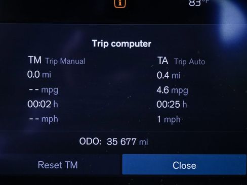 Used 2023 Volvo XC60 B5 Ultimate w/ Climate Package FWD image 14