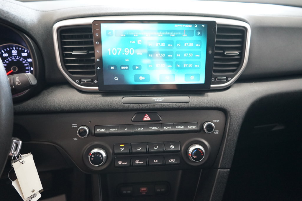 Used 2020 Kia Sportage LX AWD/4WD image 7