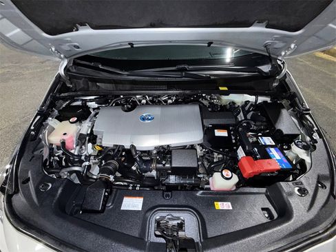 Used 2018 Toyota Prius Prime Advanced image 23