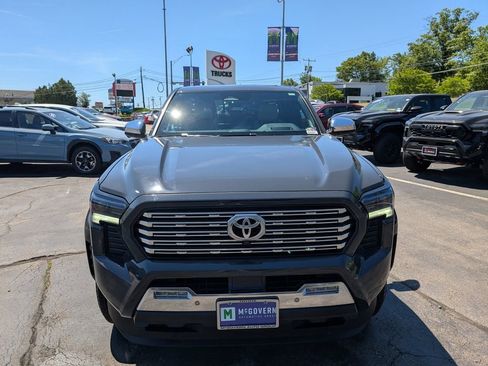 Certified 2025 Toyota Tacoma Limited AWD/4WD image 12