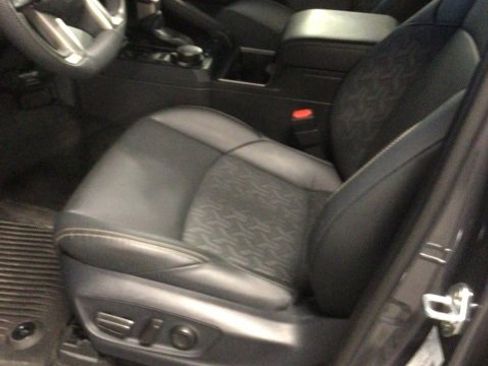 Certified 2025 Toyota Tacoma TRD Sport image 11