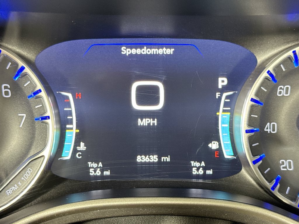 Used 2023 Chrysler Pacifica Touring-L FWD image 28