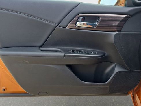 Used 2016 Honda Accord EX image 29