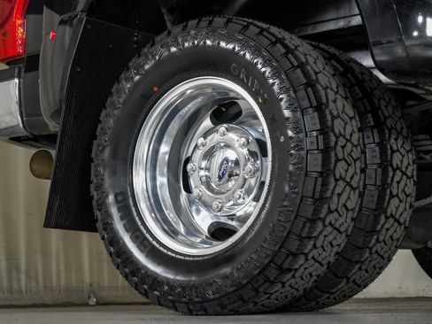 Used 2020 Ford F350 Lariat w/ Lariat Ultimate Package image 52