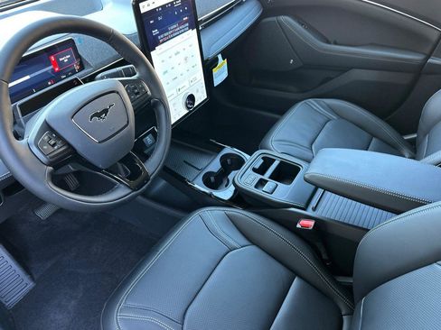 New 2025 Ford Mustang Mach-E Premium image 7