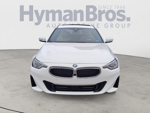 Used 2023 BMW 230i xDrive Coupe w/ Premium Package image 8