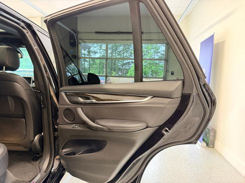 Used 2018 BMW X5 sDrive35i w/ M Sport Package RWD image 30