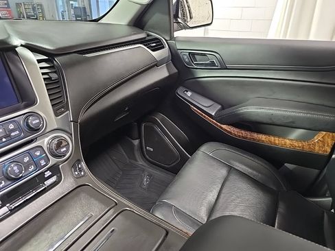 Used 2019 Chevrolet Tahoe Premier AWD/4WD image 33