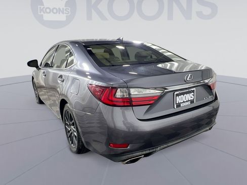 Used 2016 Lexus ES 350 w/ Luxury Package w/Wood Trim image 4