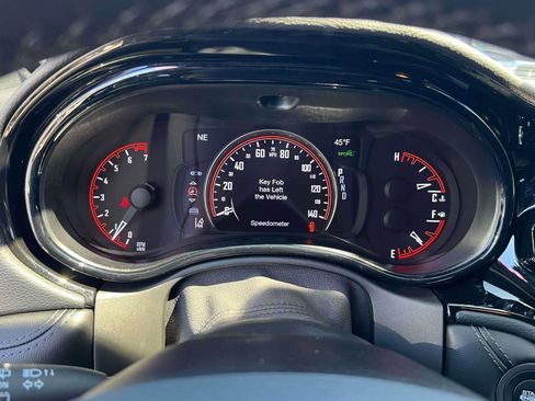 Used 2022 Dodge Durango GT AWD/4WD image 13