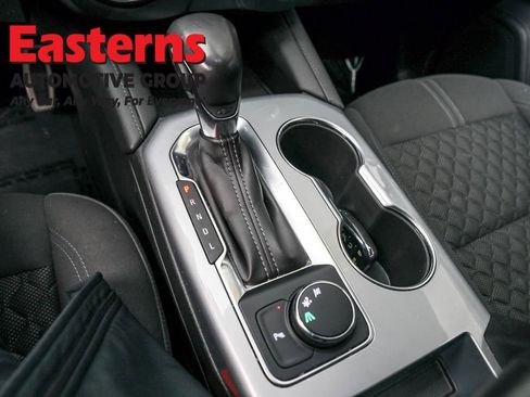 Used 2020 Chevrolet Blazer LT image 13