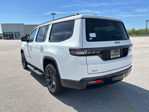 New 2026 Jeep Grand Wagoneer Limited AWD/4WD image 3