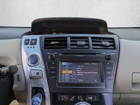 Used 2013 Toyota Prius V Two image 13