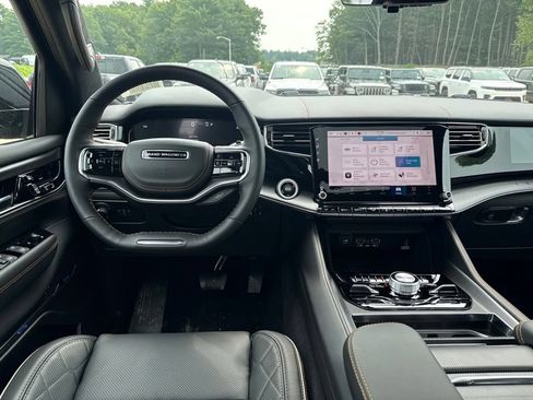 New 2026 Jeep Grand Wagoneer Summit AWD/4WD image 22