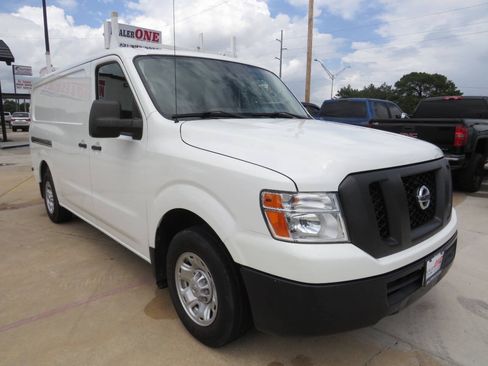 Used 2021 Nissan NV 2500 SV w/ Navigation Package RWD image 1