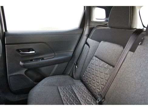 New 2026 Nissan Kicks SV w/ SV Premium Package image 9