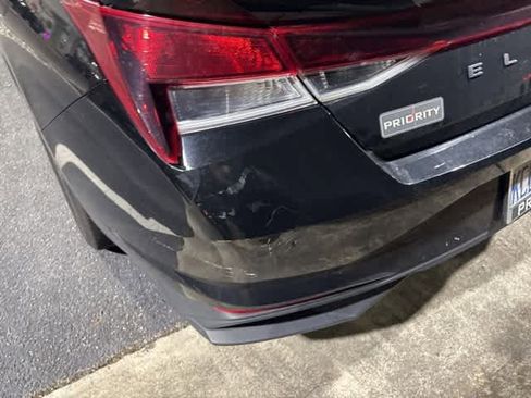 Used 2023 Hyundai Elantra SEL w/ Preferred Accessory Package image 11