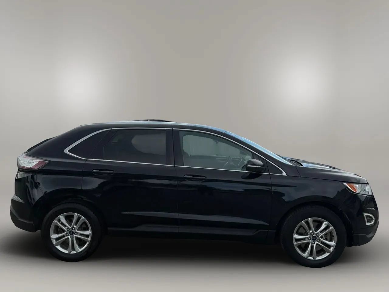 Used 2018 Ford Edge SEL w/ Equipment Group 201A AWD/4WD image 10