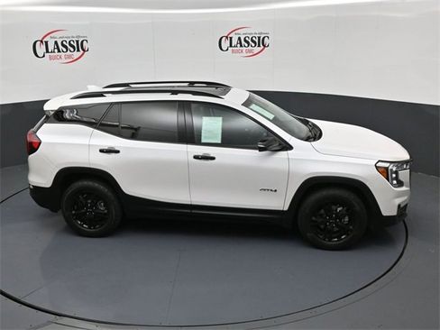 Used 2022 GMC Terrain AT4 w/ Infotainment Package II image 21