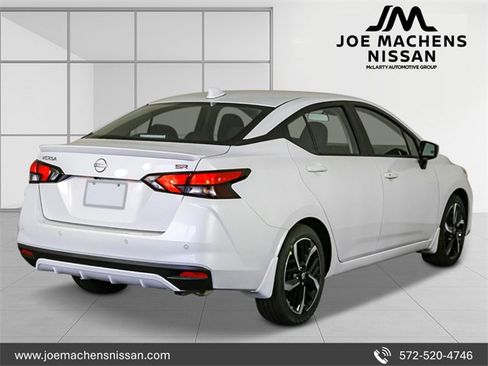 New 2025 Nissan Versa SR w/ Trunk Package image 4