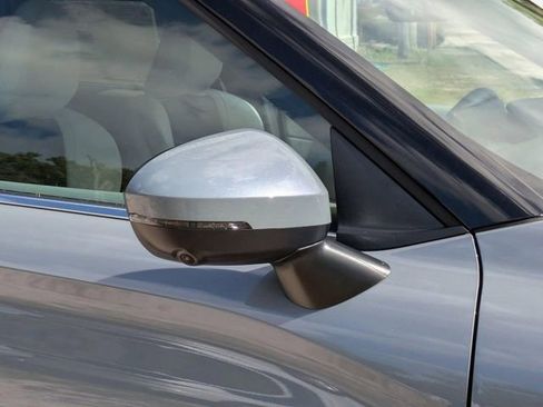 New 2026 Mitsubishi Outlander SE image 12