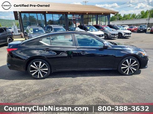 Certified 2022 Nissan Altima 2.5 SR FWD image 9