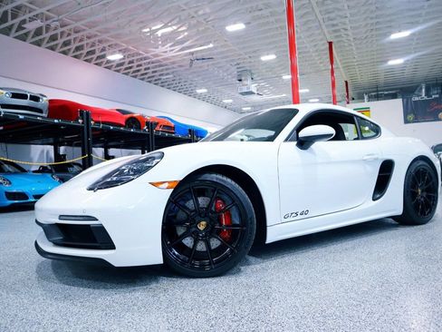 Used 2024 Porsche 718 Cayman GTS w/ Light Design Package RWD image 4