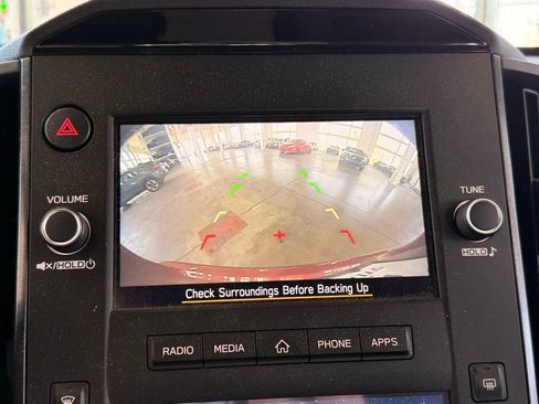 Used 2025 Subaru Forester w/ Convenience Package #1 AWD/4WD image 15