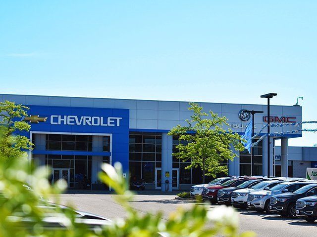 Used 2026 Chevrolet Traverse RS w/ LPO, Floor Liner Package AWD/4WD image 8