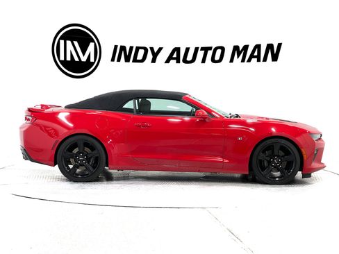 Used 2018 Chevrolet Camaro SS RWD image 3