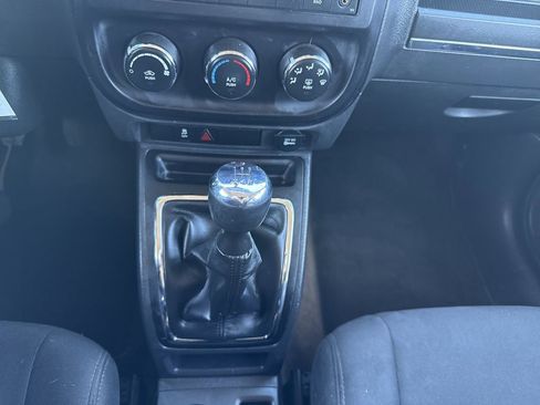 Used 2014 Jeep Patriot Sport FWD image 21