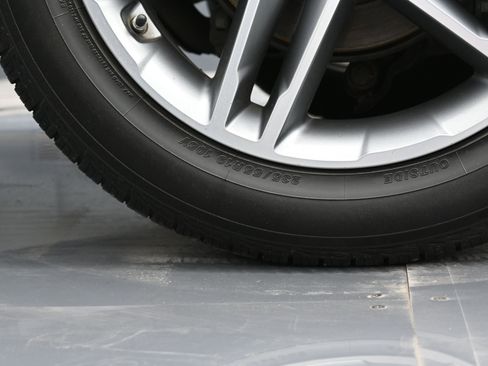 Used 2017 Hyundai Santa Fe Limited image 44