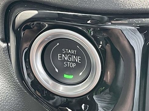 Used 2024 Chevrolet Silverado 1500 ZR2 w/ Technology Package image 18