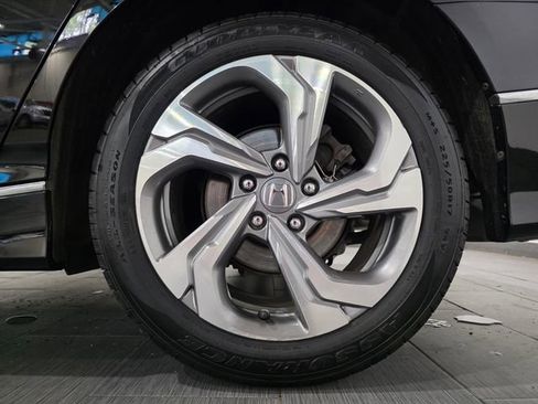 Used 2018 Honda Accord EX image 23