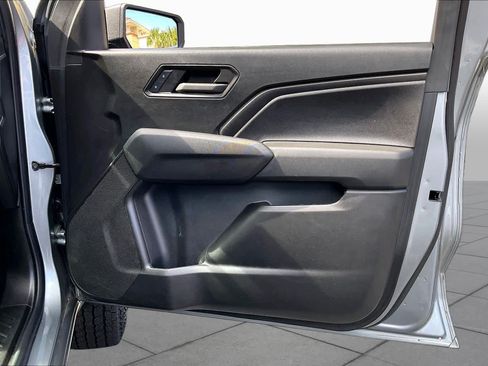 Certified 2024 Chevrolet Colorado Trail Boss w/ Advanced Trailering Package AWD/4WD image 23