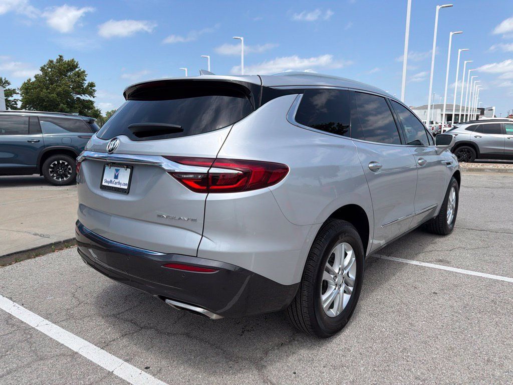 Used 2019 Buick Enclave Essence FWD image 12