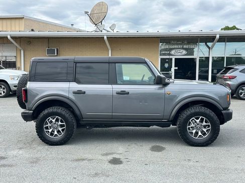 Used 2025 Ford Bronco Badlands AWD/4WD image 10