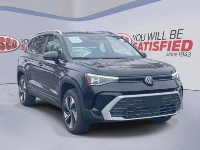 New 2025 Volkswagen Taos SE