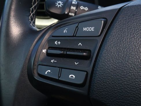 Used 2021 Hyundai Venue SEL w/ Premium Package image 24