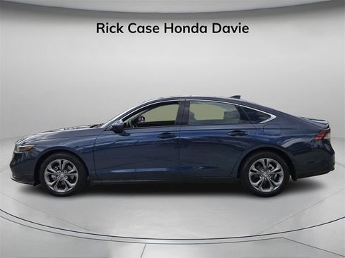 Used 2024 Honda Accord EX image 4