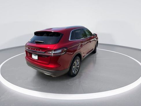 Used 2019 Lincoln Nautilus Select AWD/4WD image 8