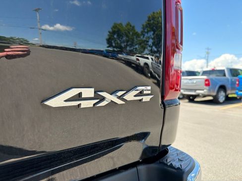 Used 2023 RAM 1500 Laramie AWD/4WD image 30