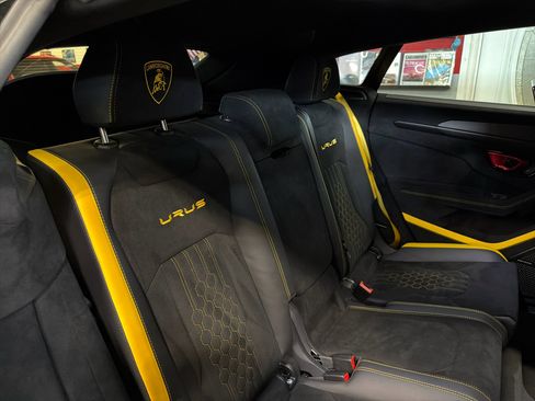 Used 2024 Lamborghini Urus Performante image 35
