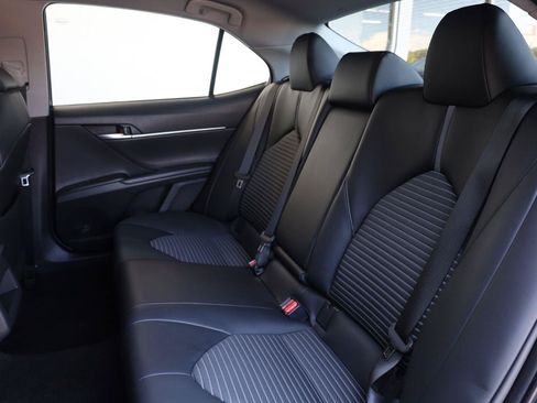 Used 2023 Toyota Camry SE w/ Convenience Package FWD image 19