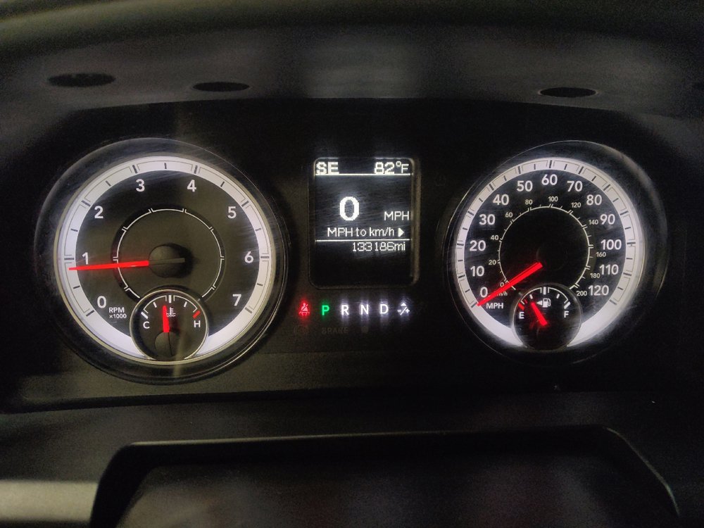 Used 2017 RAM 1500 Express RWD image 23