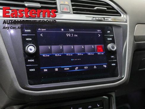 Used 2023 Volkswagen Tiguan SE image 18