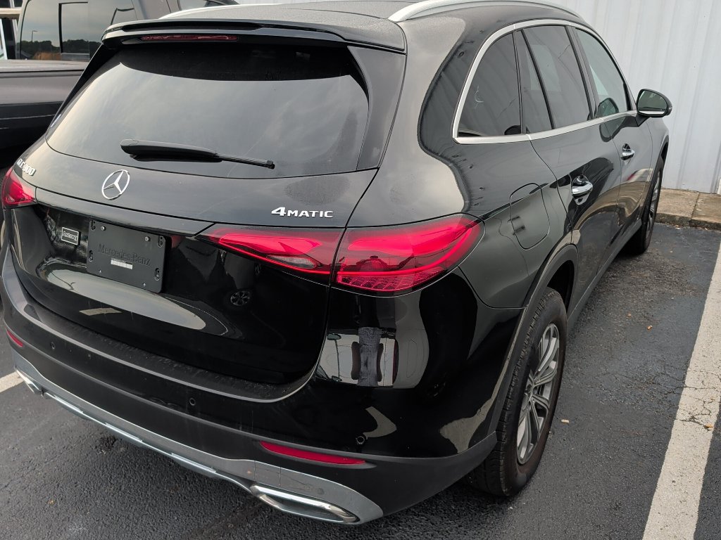 Used 2026 Mercedes-Benz GLC 300 4MATIC image 5