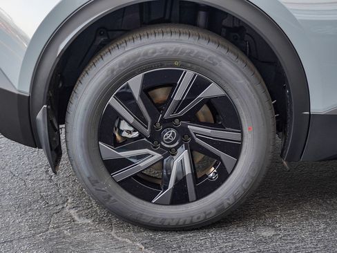 New 2026 Toyota C-HR AWD/4WD image 12